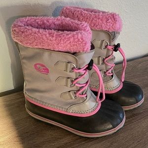 SOREL Yoot Pac Waterproof snow boots kid 5 pink